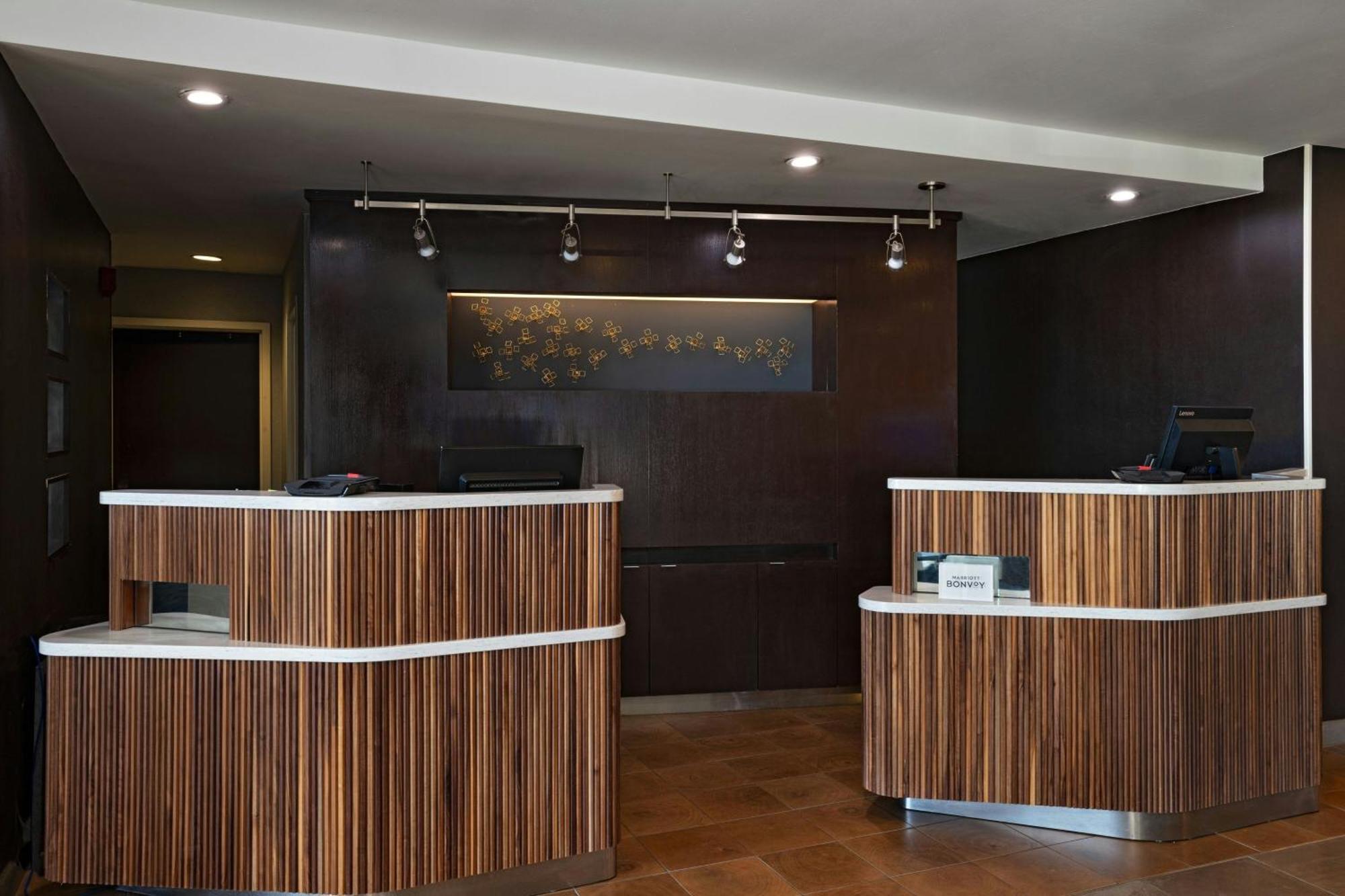 Courtyard Laredo Hotel Екстериор снимка