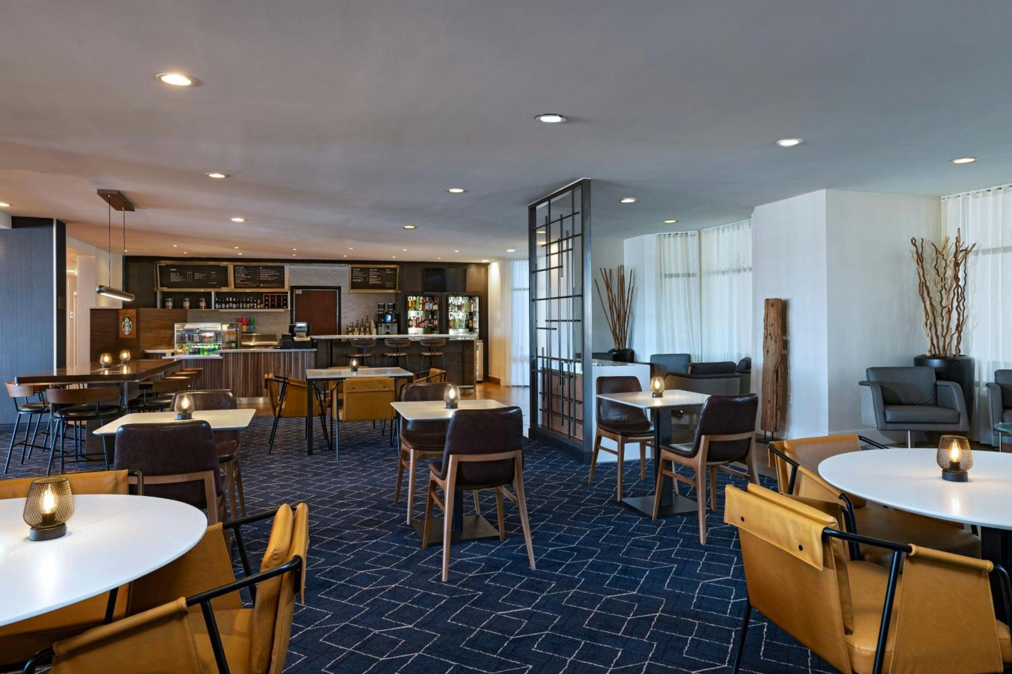 Courtyard Laredo Hotel Екстериор снимка