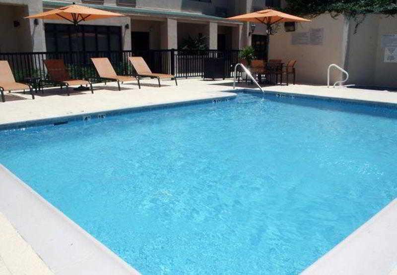 Courtyard Laredo Hotel Съоръжения снимка