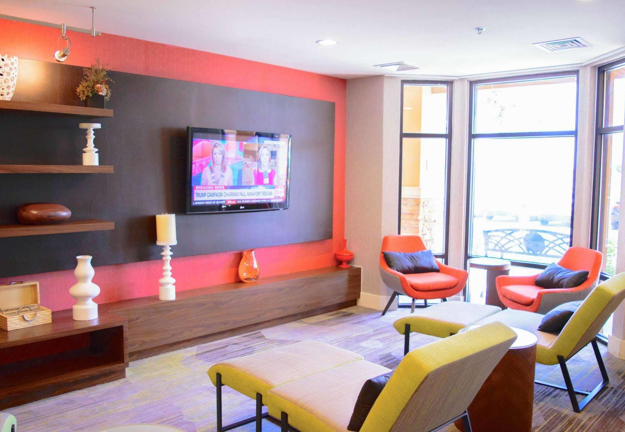 Courtyard Laredo Hotel Екстериор снимка